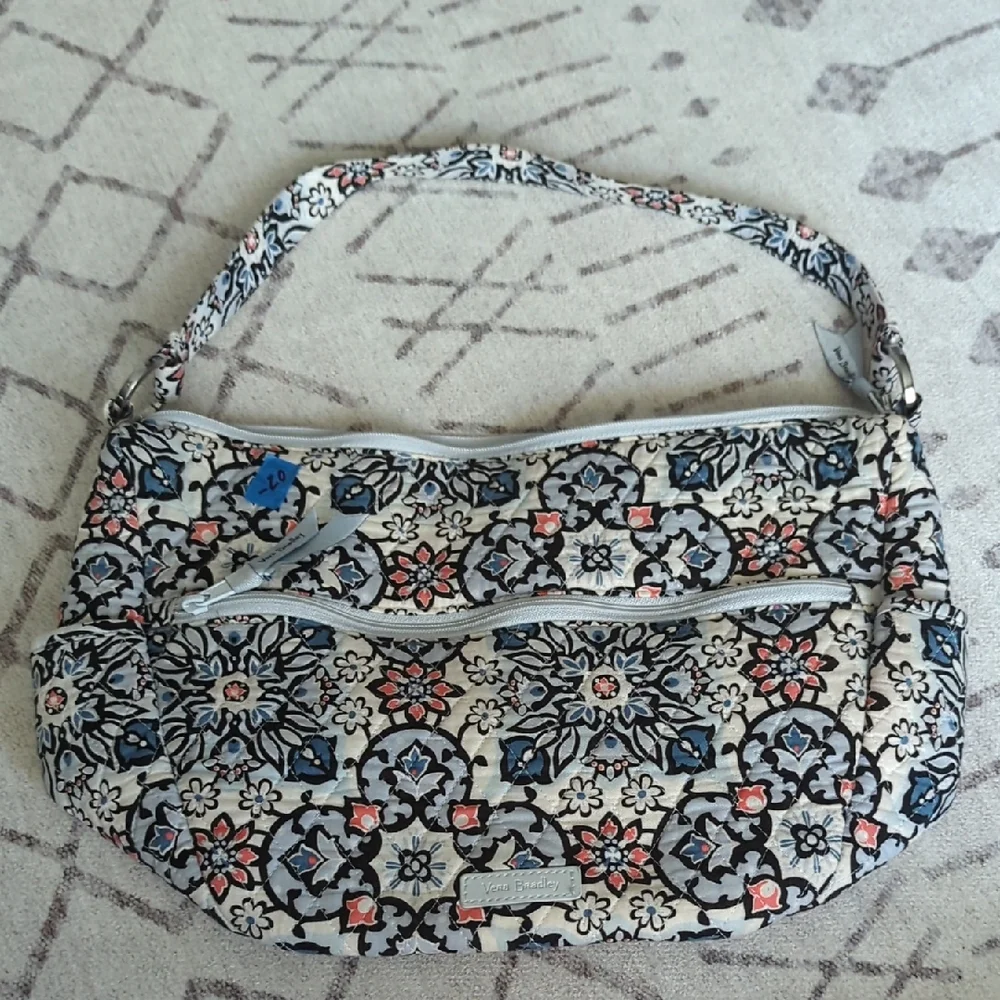 Vera Bradley Floral White And Blue Pattern Shoulder Purse.